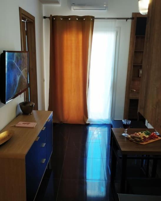 Xenofon'S Cozy Apartment Corfu  Bagian luar foto